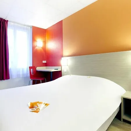 De L'univers Hotel